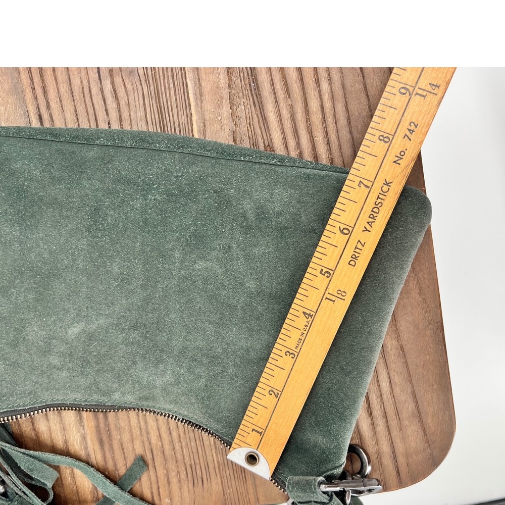 Harbour 2nd Green Suede Crossbody Bag Boho Guitar Strap Tassel Messenger - Picture 9 of 9